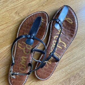 Sam Edelman Gigi Thong Sandal in Black